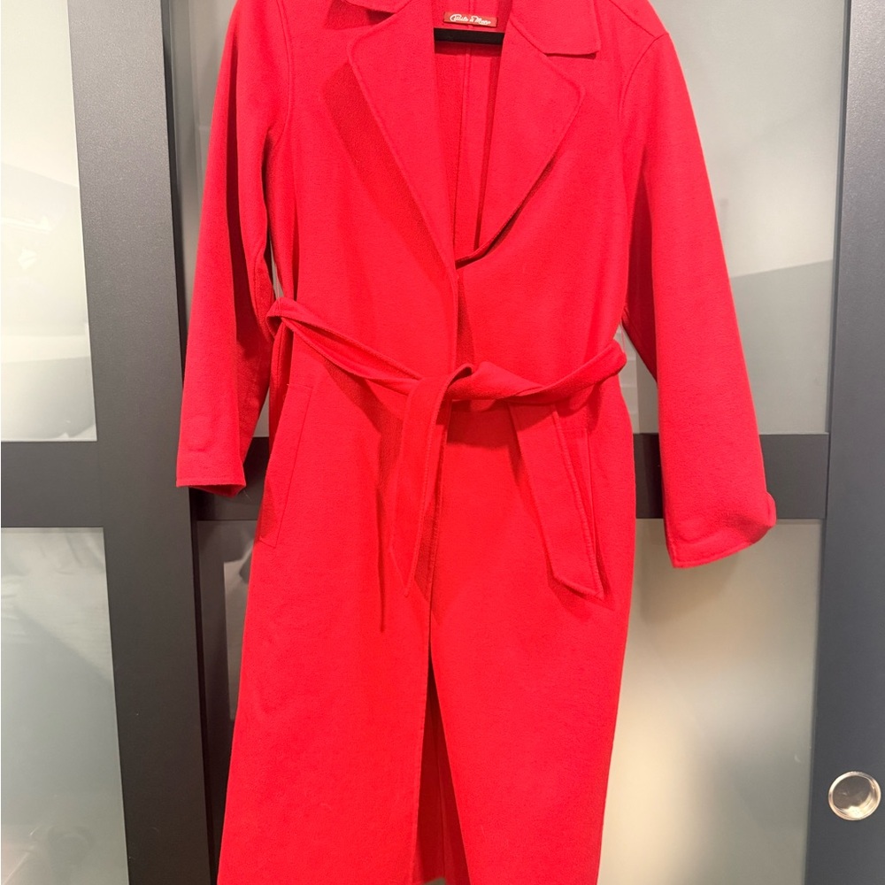MaxMara Studio Red peacoat size 4 fits like a 6